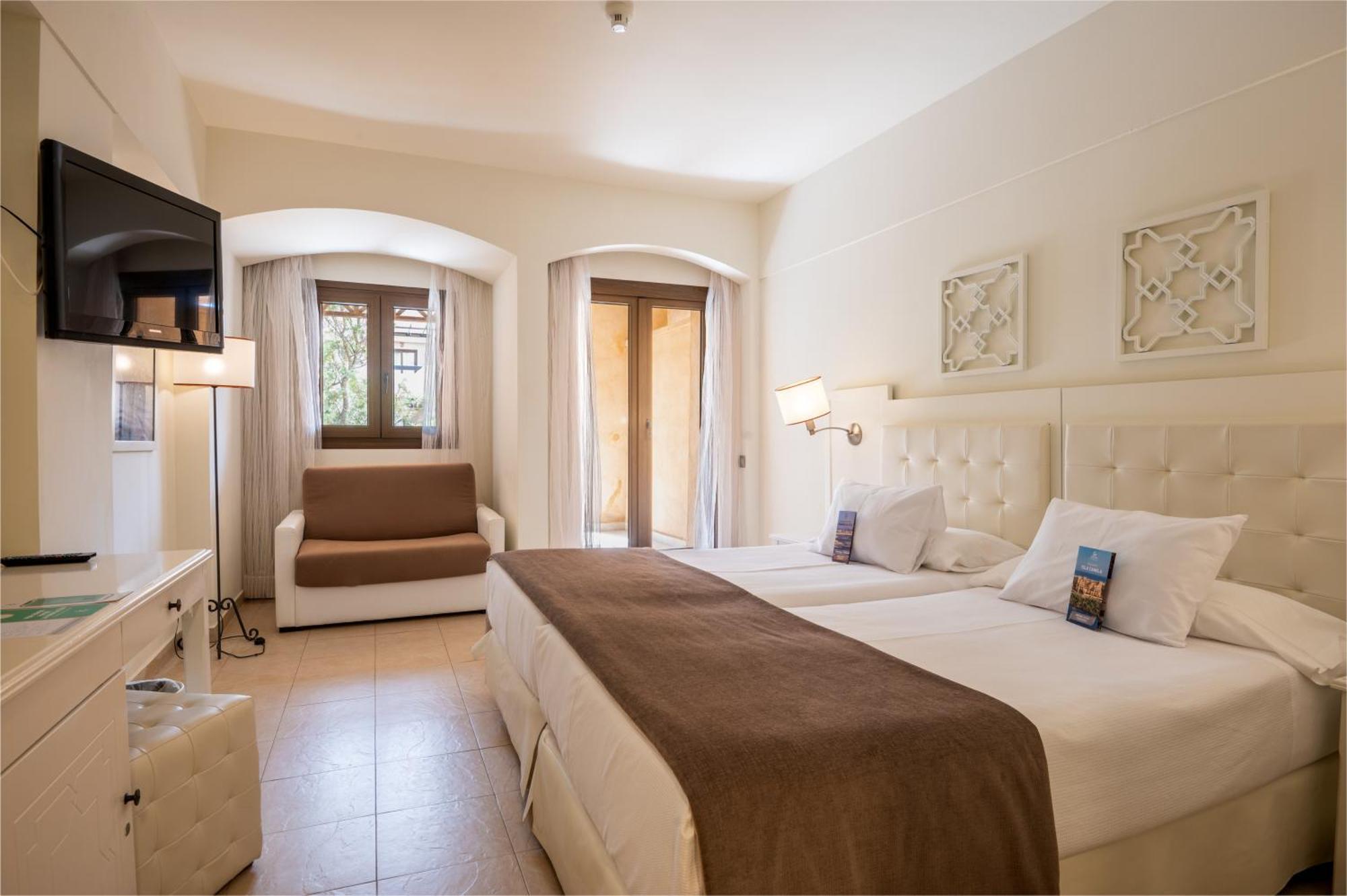 Double or Twin Room with Sea View (2 Adults + 1 Child)